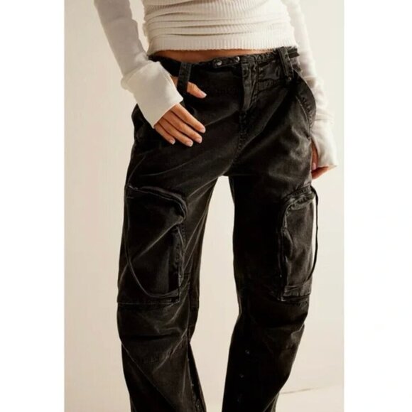 We The Free Can't Compare Slouch Pants Cargo Military Black - Picture 3 of 16